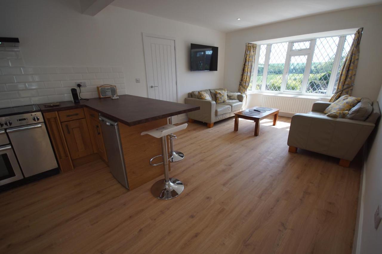 Vale View Scalford Villa Exterior photo